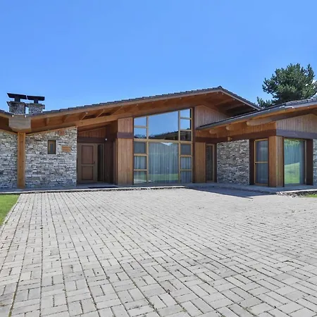 Luxury Pirin Golf & Country Club בנסקו
